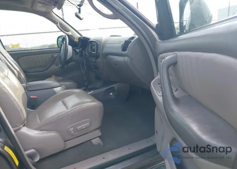 2003 Toyota Sequoia Limited z USA, uszkodzony, nr VIN 5TDBT48A33S181102